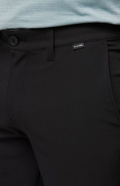 TRAVIS MATHEW WANDERLUST SHORT BLACK