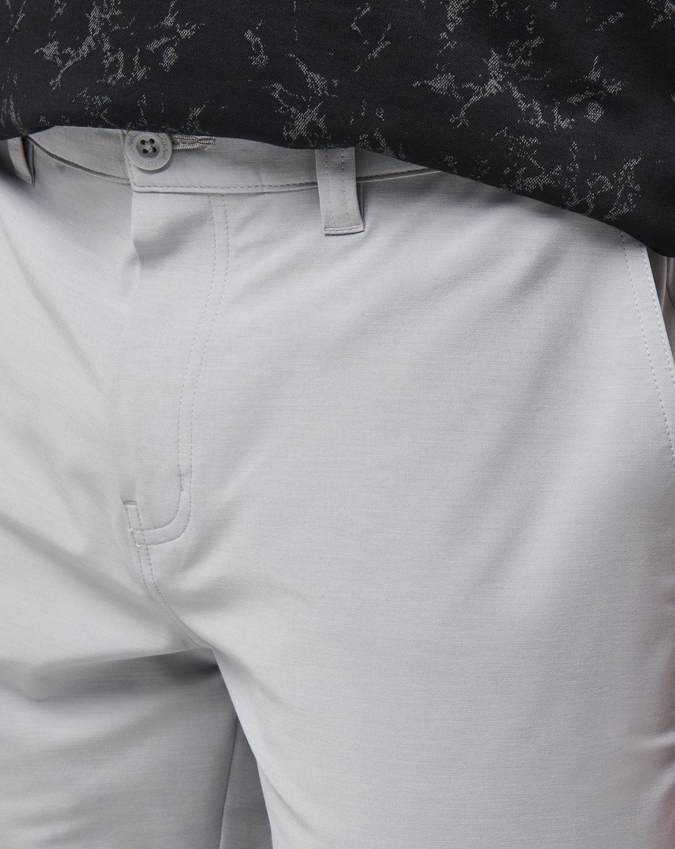 TRAVIS MATHEW SHORT TECH CHINO HEATHER SLEET