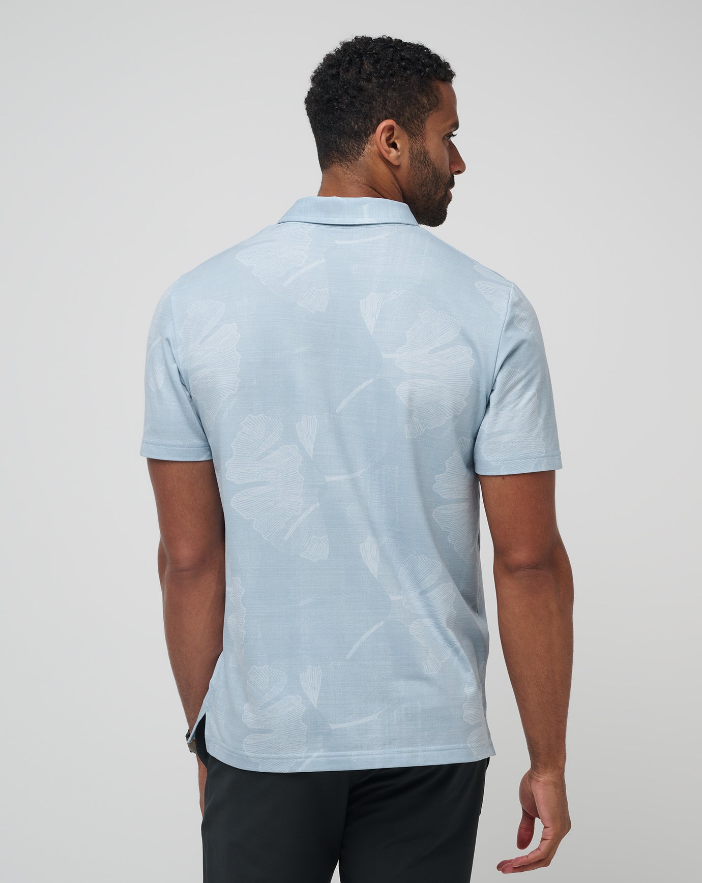 TRAVIS MATHEW FEATHERWEIGHT MIST POLO